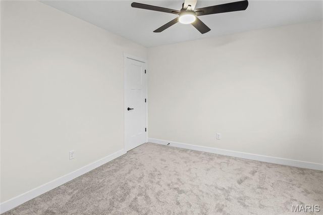 12430 Somerset Place Drive, St Louis, MO 63128