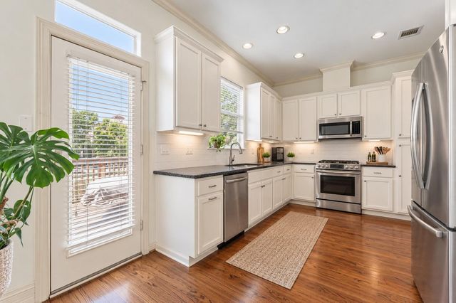 3917 Blossom Street, Houston, TX 77007