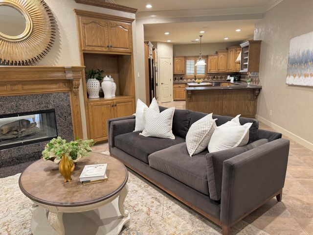 9804 Topeka Avenue, Lubbock, TX 79424