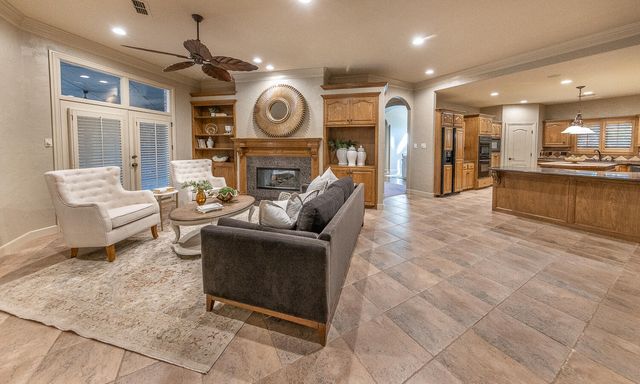 9804 Topeka Avenue, Lubbock, TX 79424