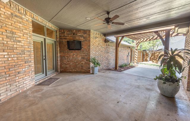 9804 Topeka Avenue, Lubbock, TX 79424