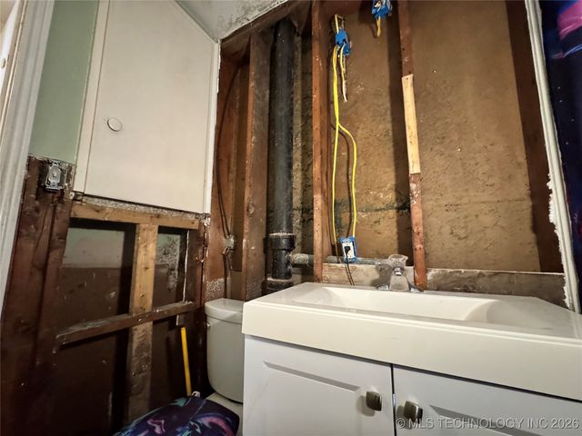 435 S Maple Street, Nowata, OK 74048