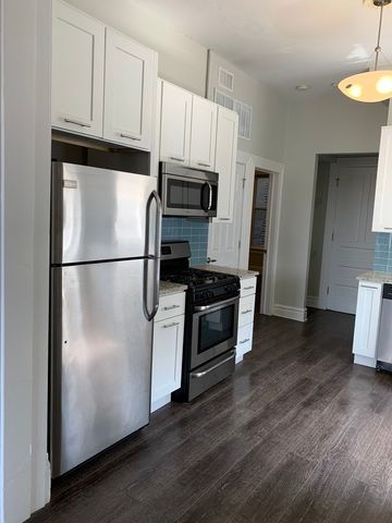 1653 N Halsted Street 2F, Chicago, IL 60614