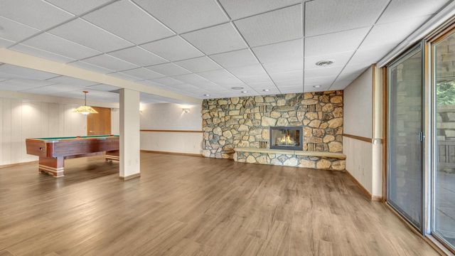 W4978 Valley Creek ROAD, Fond Du Lac, WI 54937