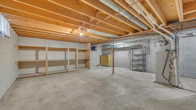 W4978 Valley Creek ROAD, Fond Du Lac, WI 54937