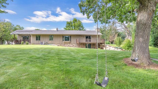 W4978 Valley Creek ROAD, Fond Du Lac, WI 54937
