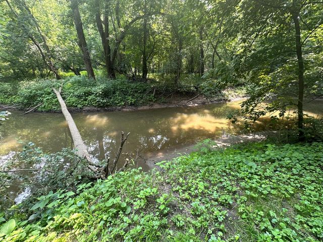 W4978 Valley Creek ROAD, Fond Du Lac, WI 54937