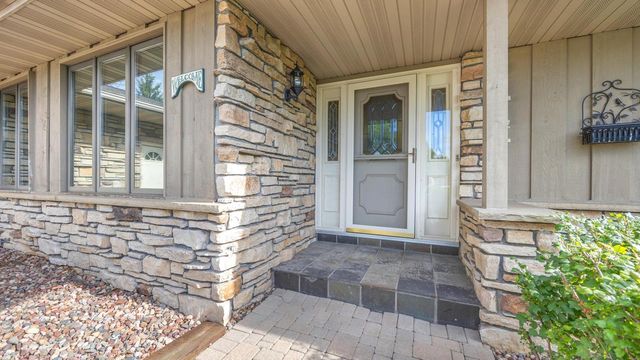 W4978 Valley Creek ROAD, Fond Du Lac, WI 54937