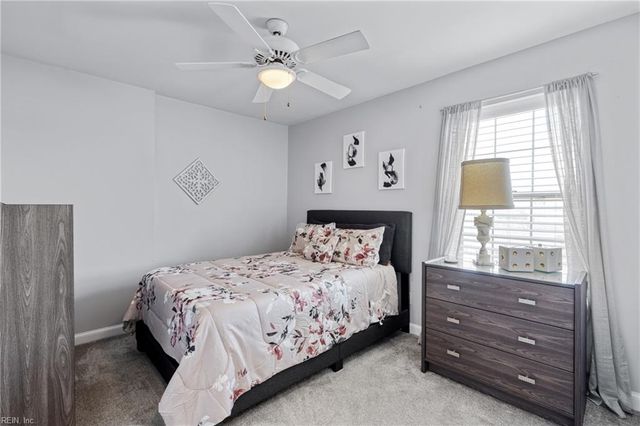 111 High St Apt 407, Portsmouth, VA 23704
