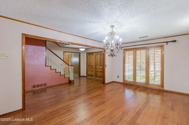 1804 Albany Avenue, Lubbock, TX 79416