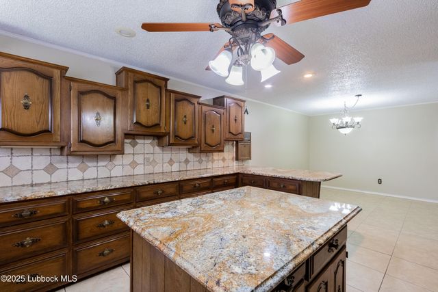 1804 Albany Avenue, Lubbock, TX 79416