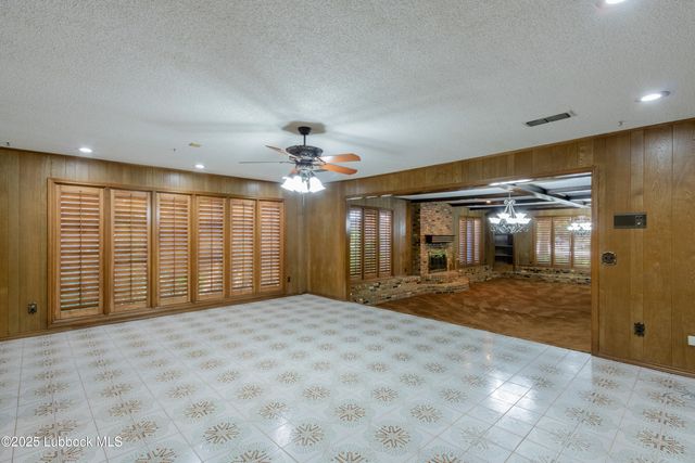 1804 Albany Avenue, Lubbock, TX 79416