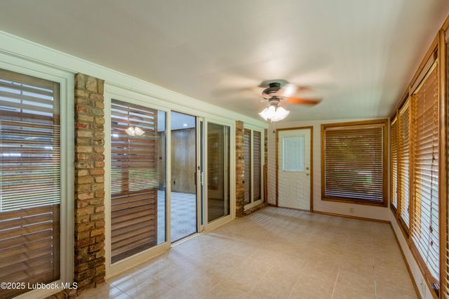 1804 Albany Avenue, Lubbock, TX 79416