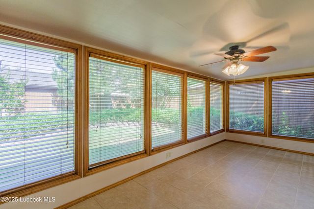 1804 Albany Avenue, Lubbock, TX 79416