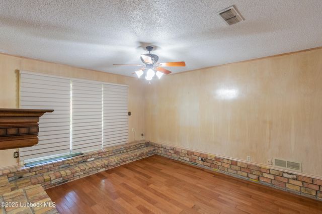 1804 Albany Avenue, Lubbock, TX 79416