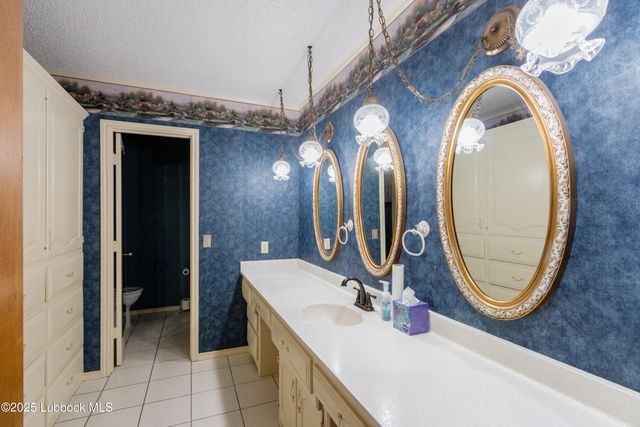 1804 Albany Avenue, Lubbock, TX 79416