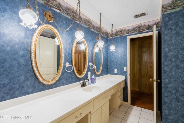 1804 Albany Avenue, Lubbock, TX 79416