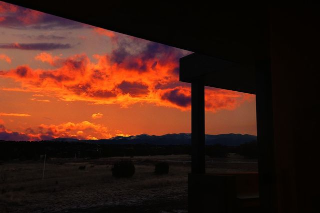 27 Tierra Antigua, Santa Fe, NM 87506