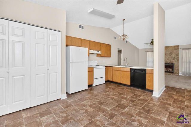 233 Somerset Drive, Warner Robins, GA 31088