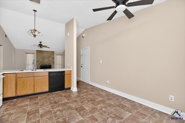 233 Somerset Drive, Warner Robins, GA 31088