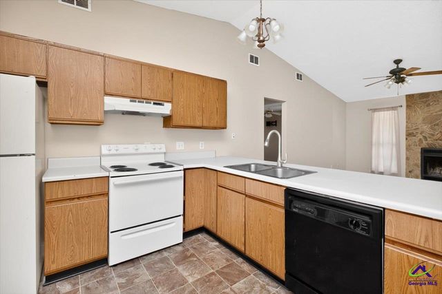 233 Somerset Drive, Warner Robins, GA 31088