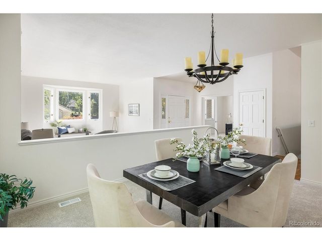 2520 Columbine Cir, Lafayette, CO 80026