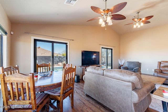 1491 Circulo Sombrero Rio, Rio Rico, AZ 85648