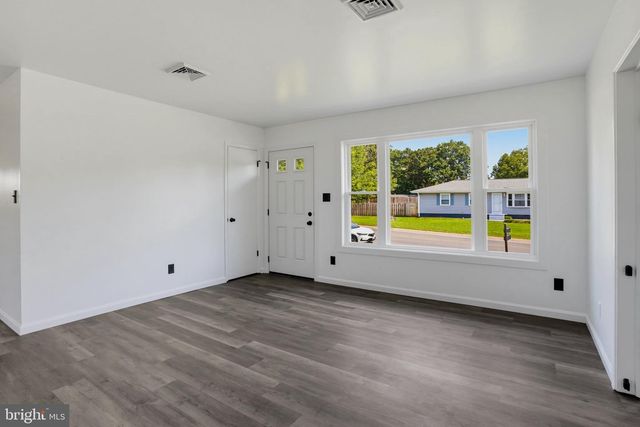 21975 SPRING VALLEY DR, Lexington Park, MD 20653