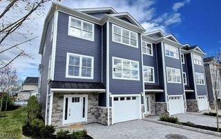 186 Canterbury Ave, North Arlington Boro, NJ 07031