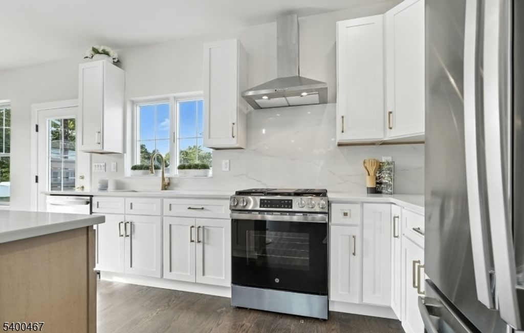 186 Canterbury Ave, North Arlington Boro, NJ 07031 — photo 4