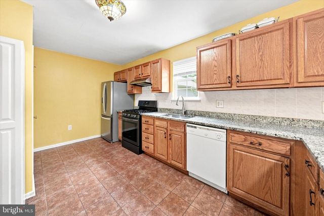 4009 OAK ST, Wilmington, DE 19808
