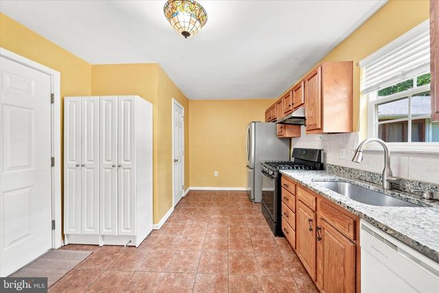 4009 OAK ST, Wilmington, DE 19808