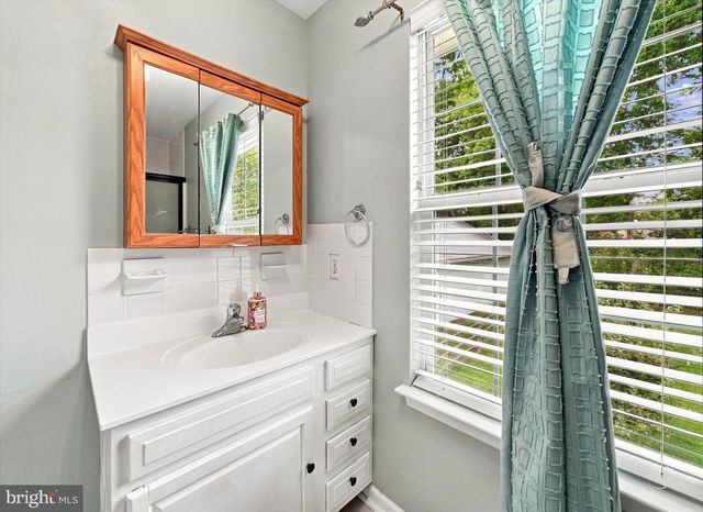 4009 OAK ST, Wilmington, DE 19808