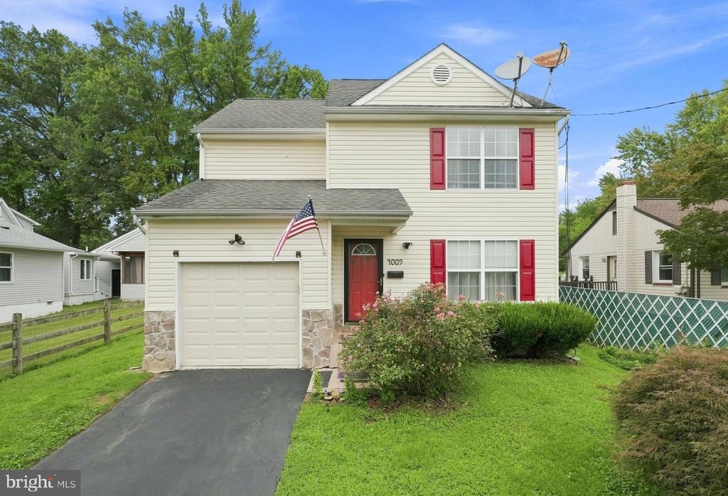 4009 OAK ST, WILMINGTON, DE 19808 — exterior