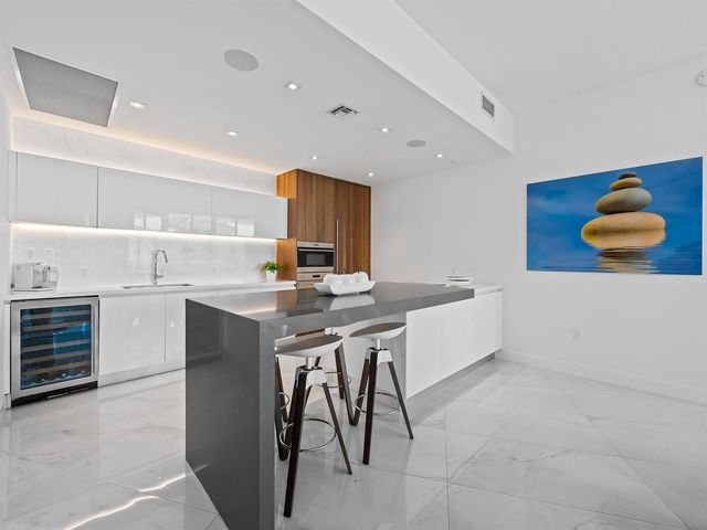 701 N FORT LAUDERDALE BEACH Boulevard 1003, Fort Lauderdale, FL 33304