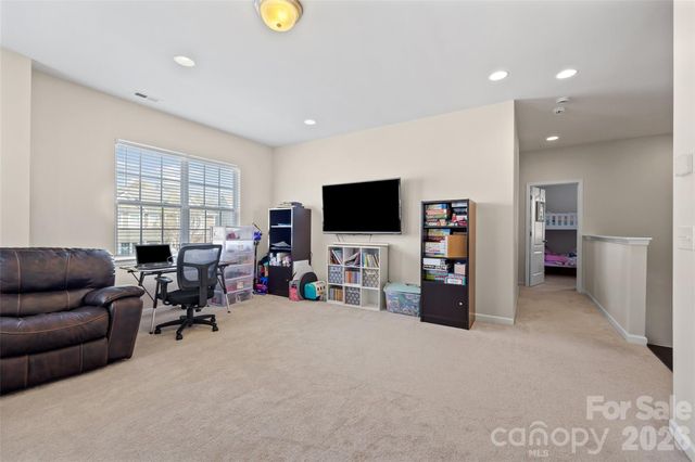 327 Hawks Creek Parkway, Fort Mill, SC 29708