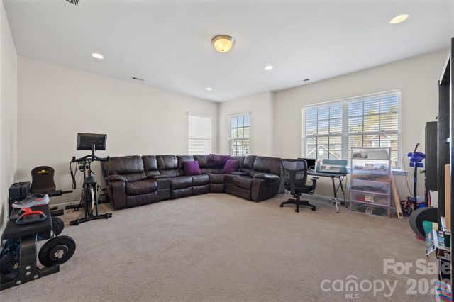 327 Hawks Creek Parkway, Fort Mill, SC 29708