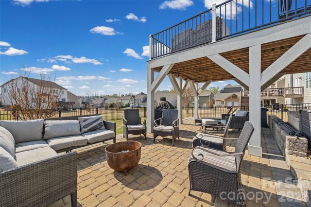 327 Hawks Creek Parkway, Fort Mill, SC 29708