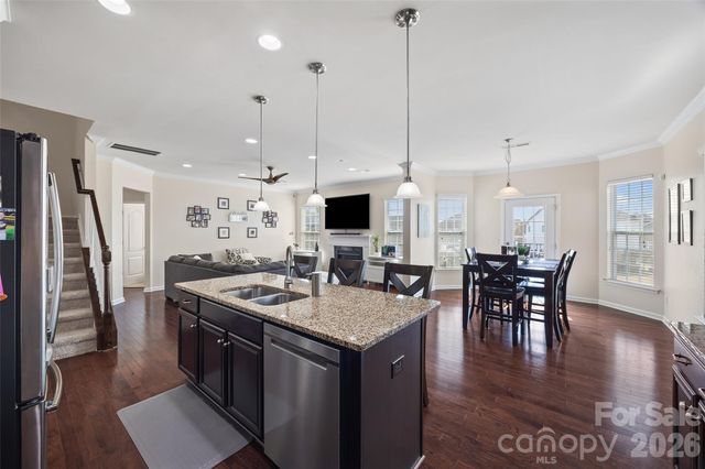 327 Hawks Creek Parkway, Fort Mill, SC 29708