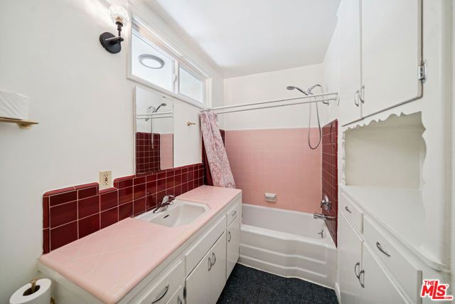 5319 Vantage Avenue 5, Valley Village, CA 91607