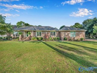 1707 Walnut Street, Albertville, AL 35950