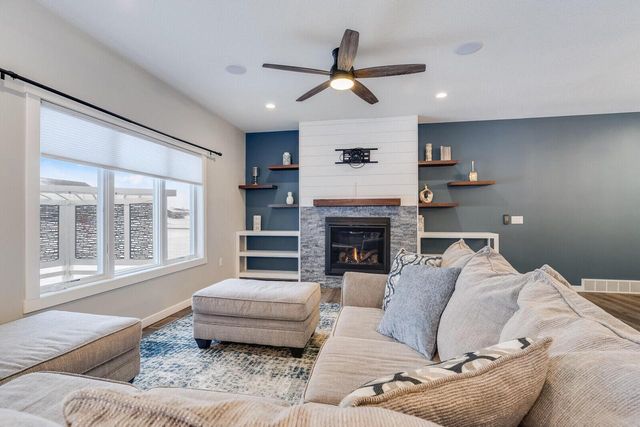 1506 Bridger DRIVE, Holmen, WI 54636