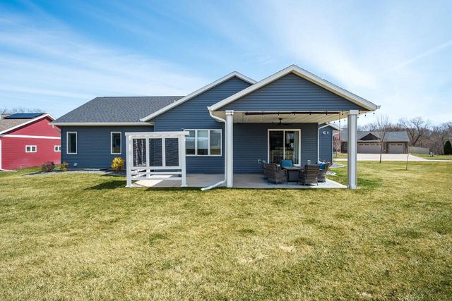 1506 Bridger DRIVE, Holmen, WI 54636