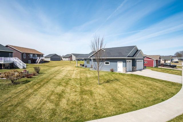 1506 Bridger DRIVE, Holmen, WI 54636