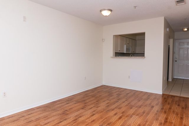 4270 Calinda Lane APT 326, Niceville, FL 32578