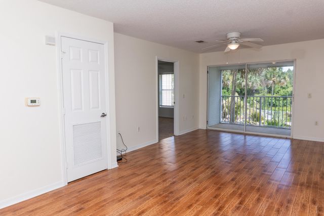 4270 Calinda Lane APT 326, Niceville, FL 32578