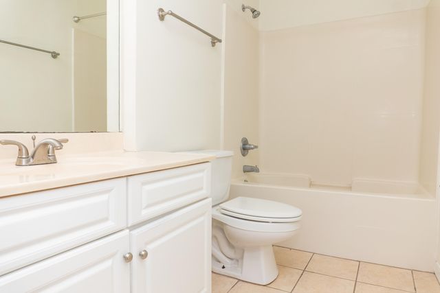 4270 Calinda Lane APT 326, Niceville, FL 32578