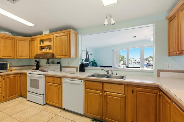 4190 PELICAN POINTE DRIVE, Punta Gorda, FL 33950