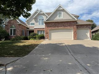 10306 N Brooklyn Avenue, Kansas City, MO 64155