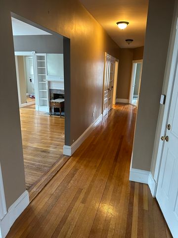 225 Gibson 2, Lowell, MA 01851